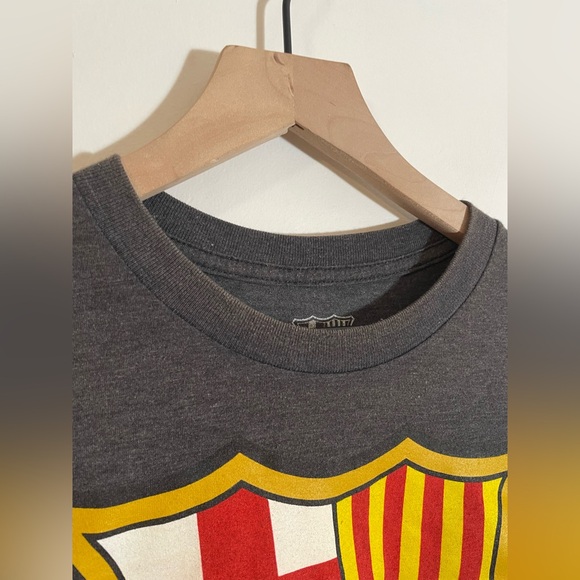 FCB Futbol Club Barcelona Crew Neck Short Sleeve T Shirt Adult Unisex Xl Soccer - Picture 7 of 7